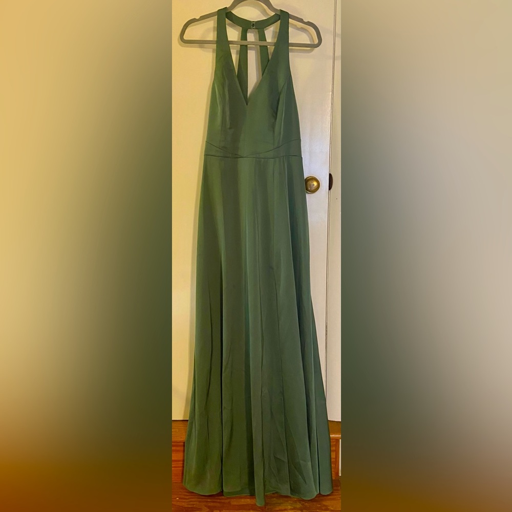 Gown with pockets (satin eucalyptus)